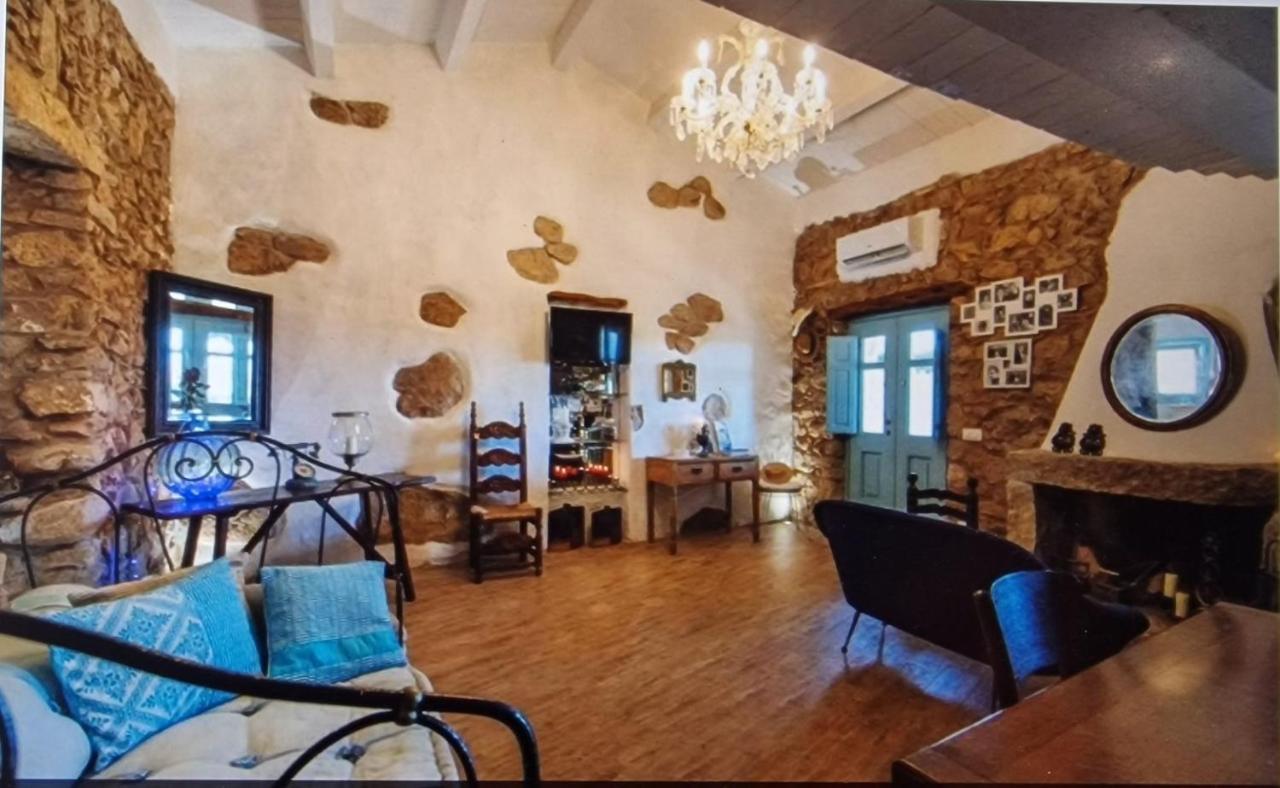Rifugio Monte Pino Villa Telti Buitenkant foto