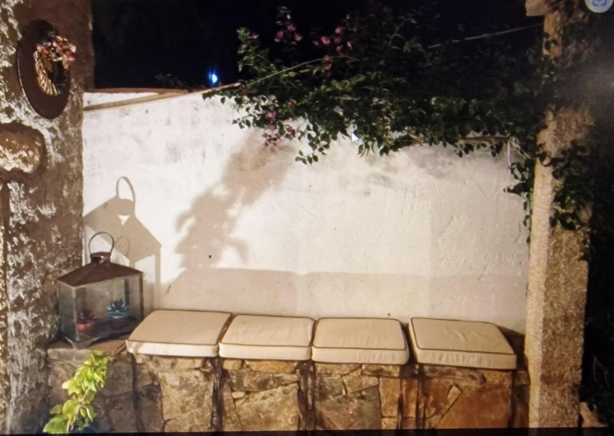 Rifugio Monte Pino Villa Telti Buitenkant foto